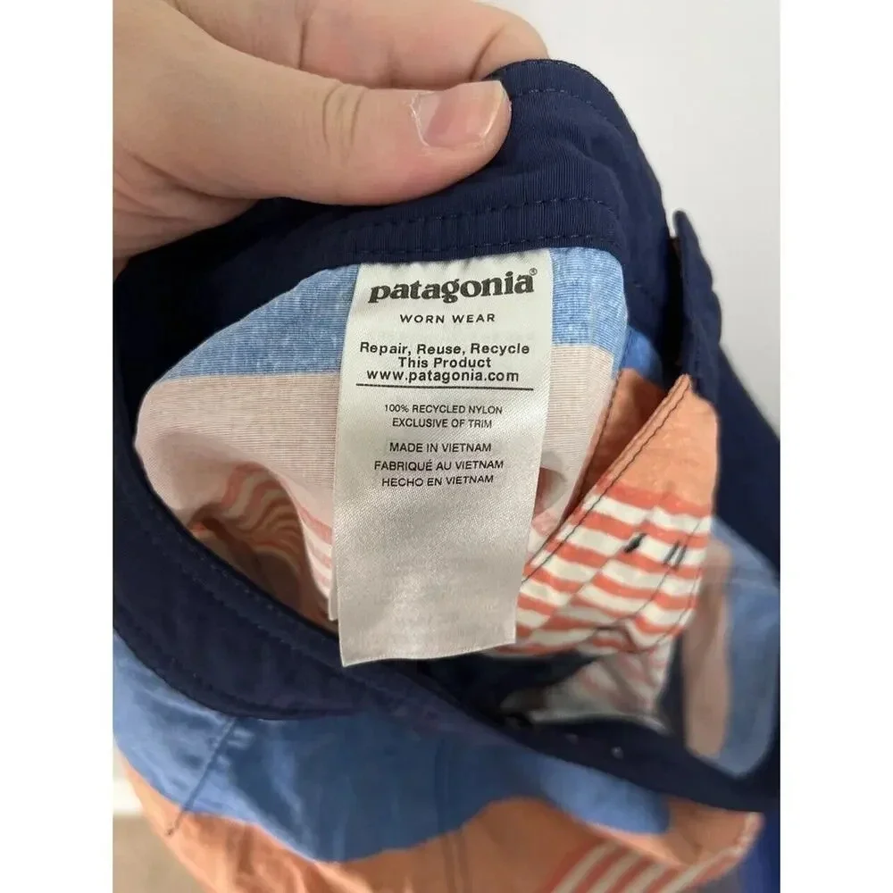 Patagonia Boys' Wavefarer Boardshorts Size 14 Striped Recycled Nylon Swim Beach